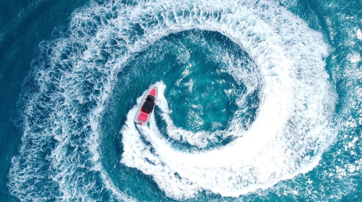 Select Essence — barcos de alquiler